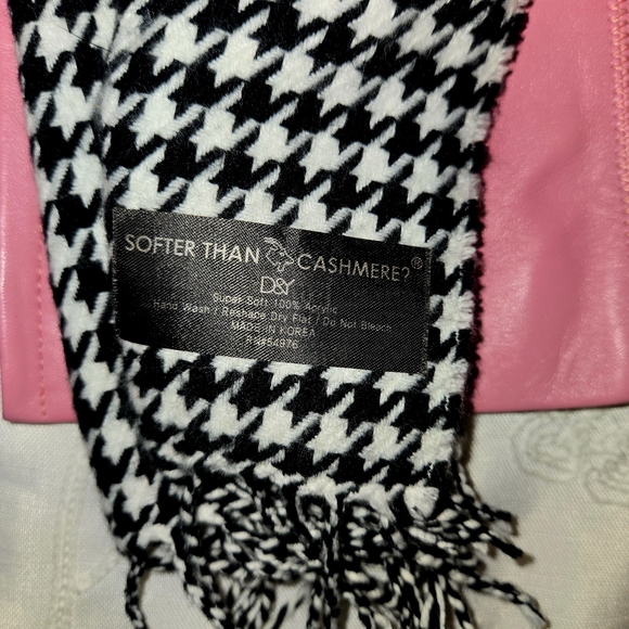 Yvonne Marie  Pink Leather Jacket - Picture 7 of 7